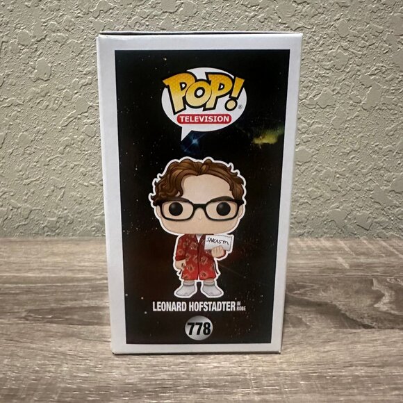 Funko POP! Big Bang Theory Leonard Hofstadter Figure #778! - Picture 5 of 7